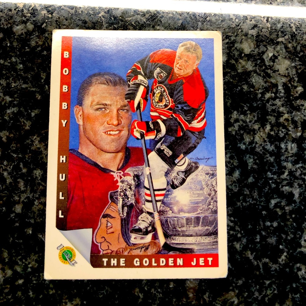 Rare Bobby Hull Ultimate #90 Portrait Hockey Trading card!!